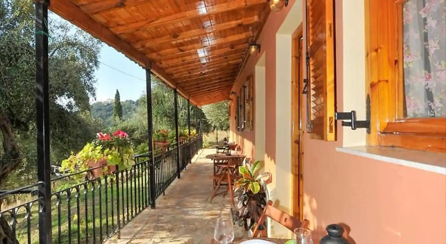 Pieros Studios Alipa Terrasse