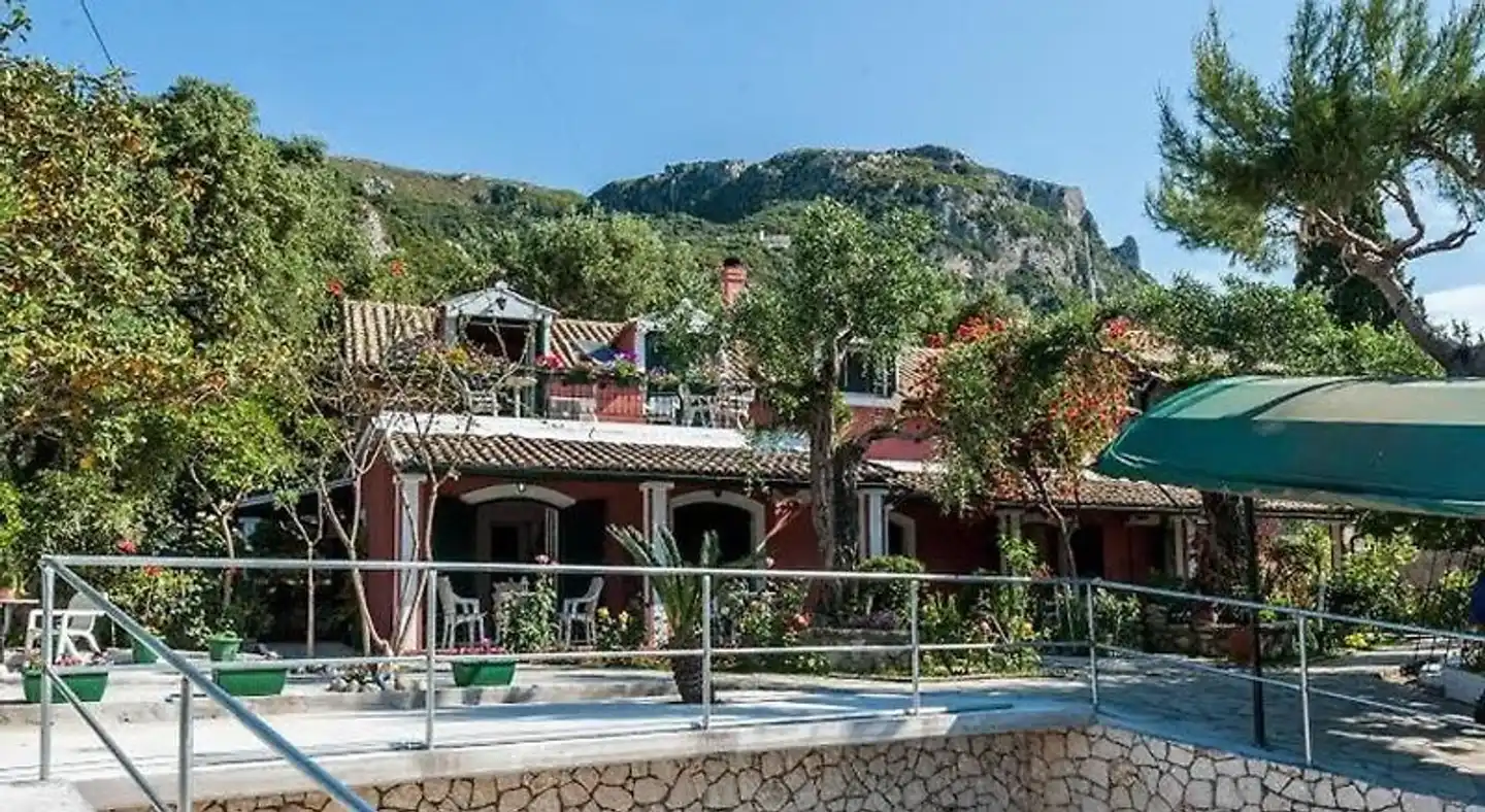 Pieros Studio Tsimis Aussenansicht