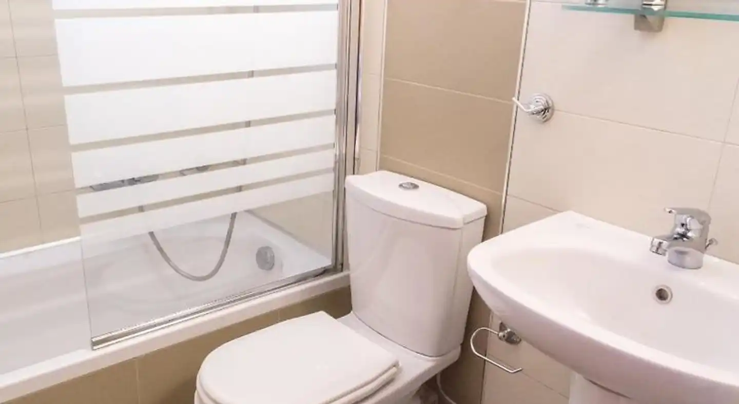 Pelagos Apartments Badezimmer
