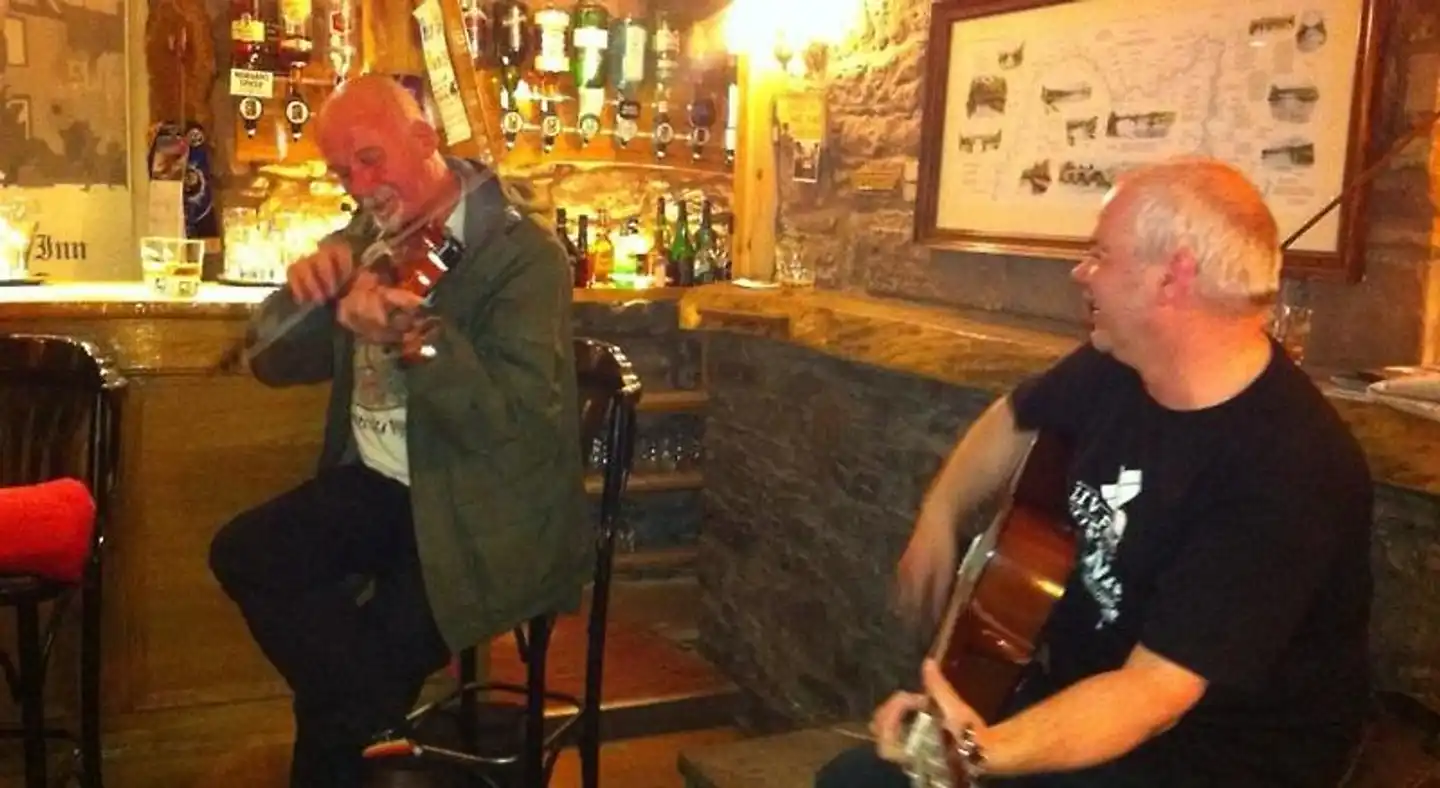 Bankfoot Inn Personen