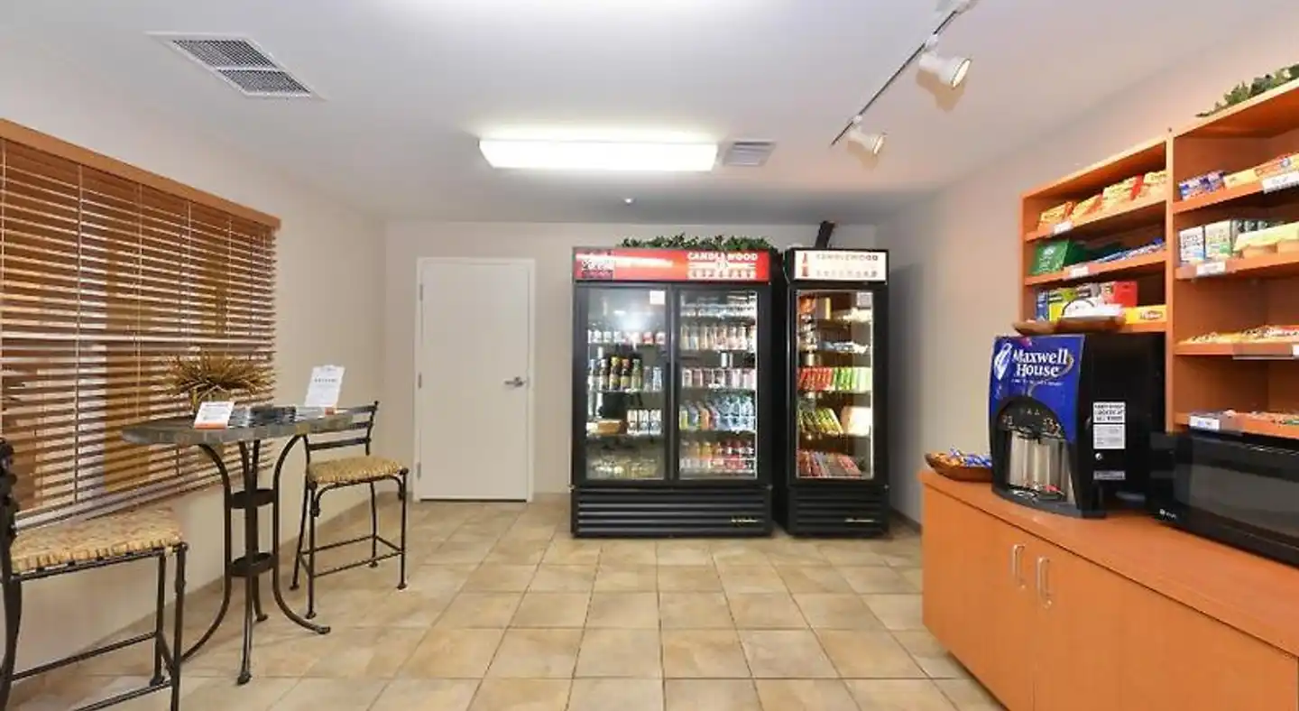 Candlewood Suites Gillette Lobby