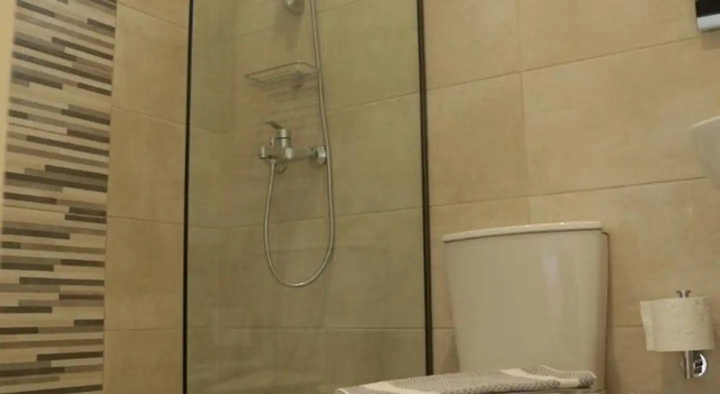 Gardelis Gardens Badezimmer