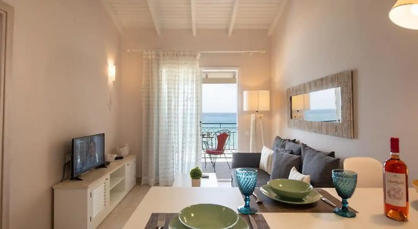 Sea Breeze Hotel & Apartments Wohnbeispiel