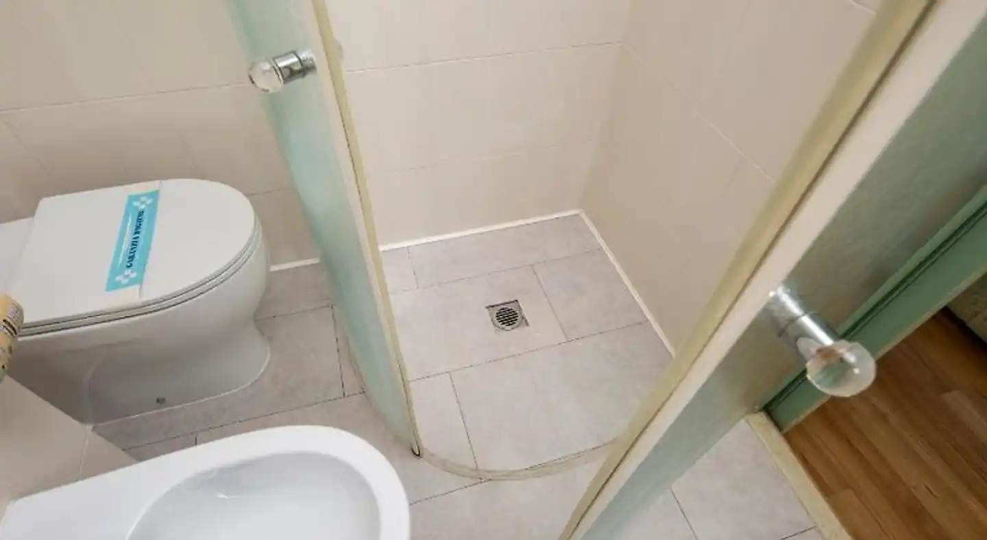 Hotel Des Nations Badezimmer