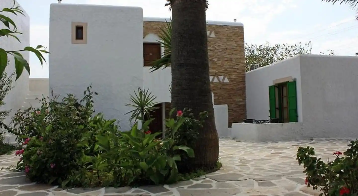 Naxos Holidays Aussenansicht