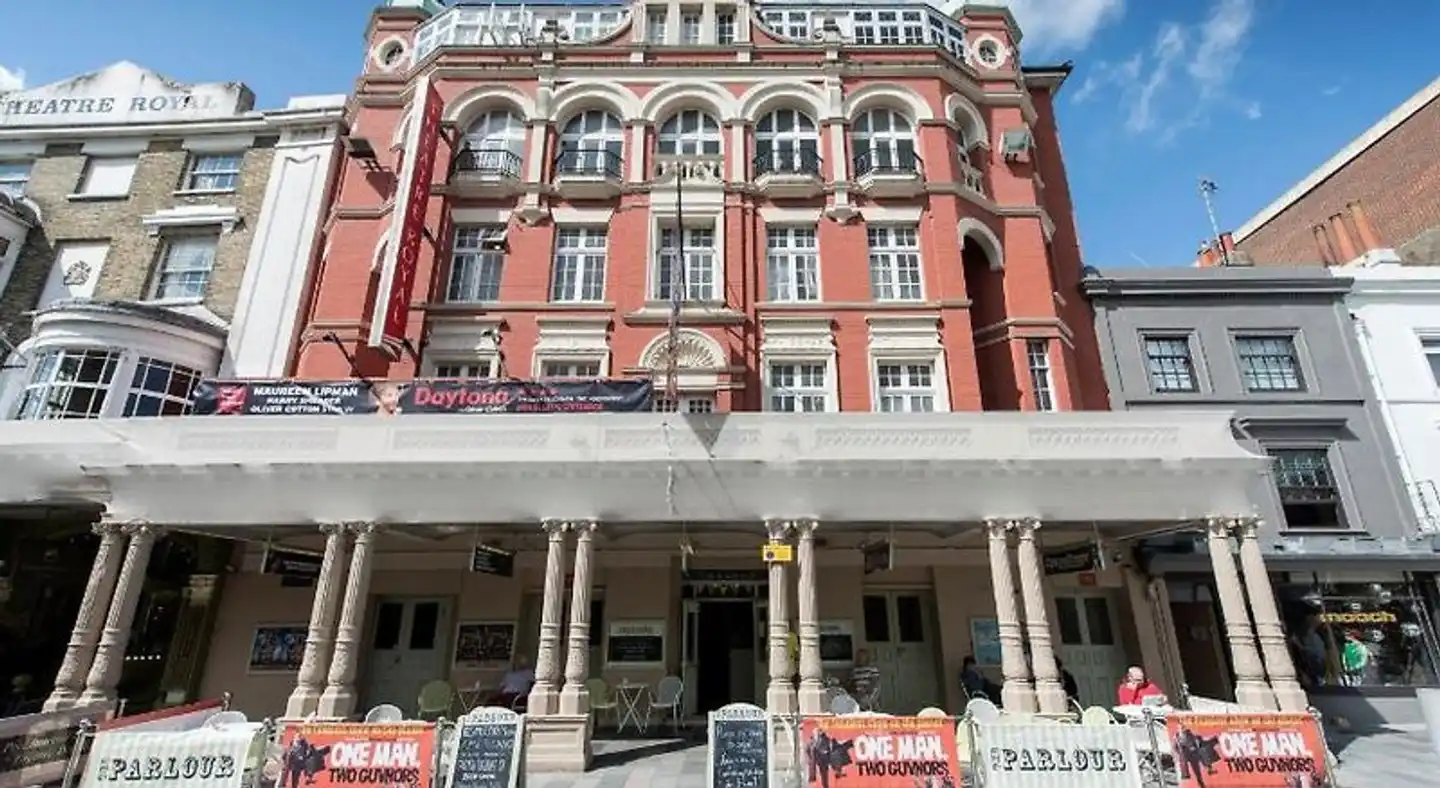 Maldron Hotel Brighton City Centre Aussenansicht