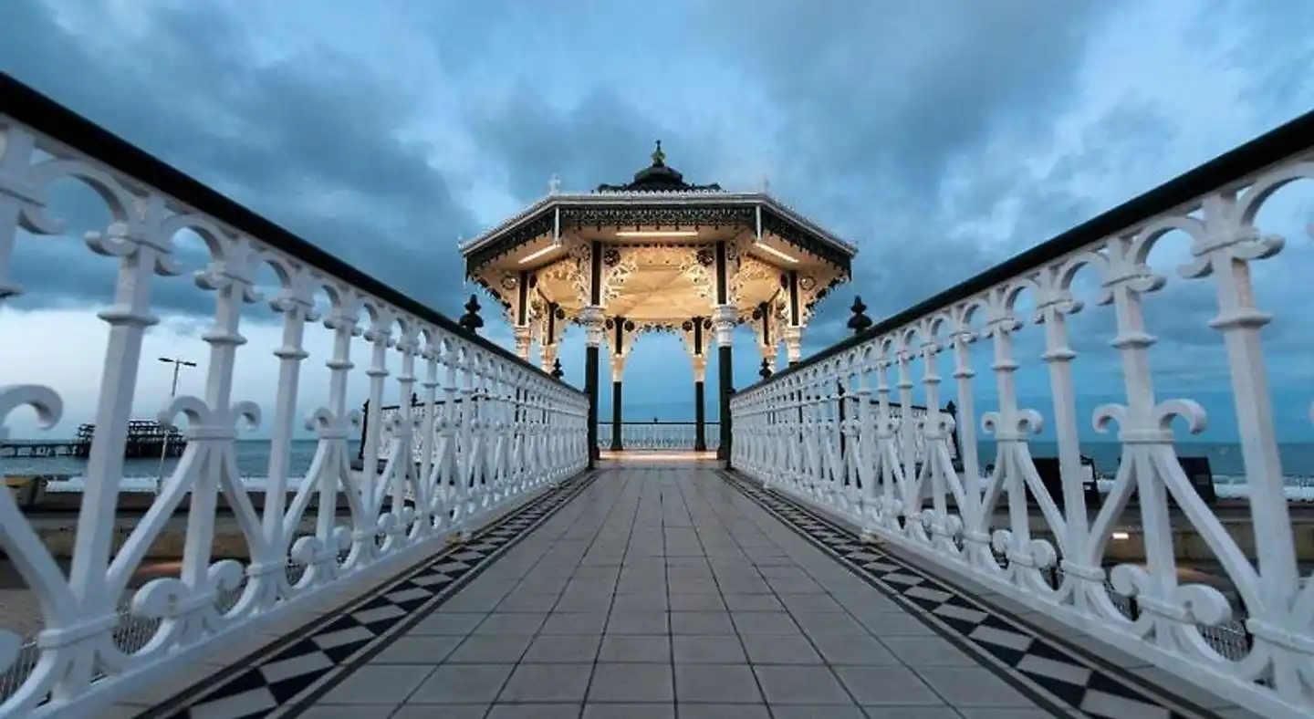 Maldron Hotel Brighton City Centre Terrasse