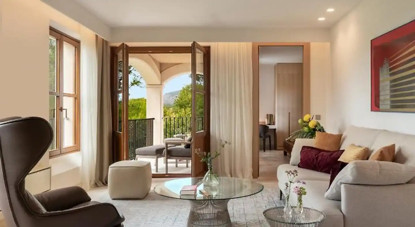 Castell Son Claret Lobby