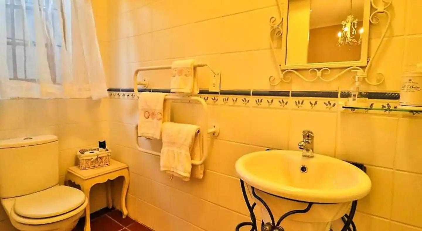 Lavender House Badezimmer