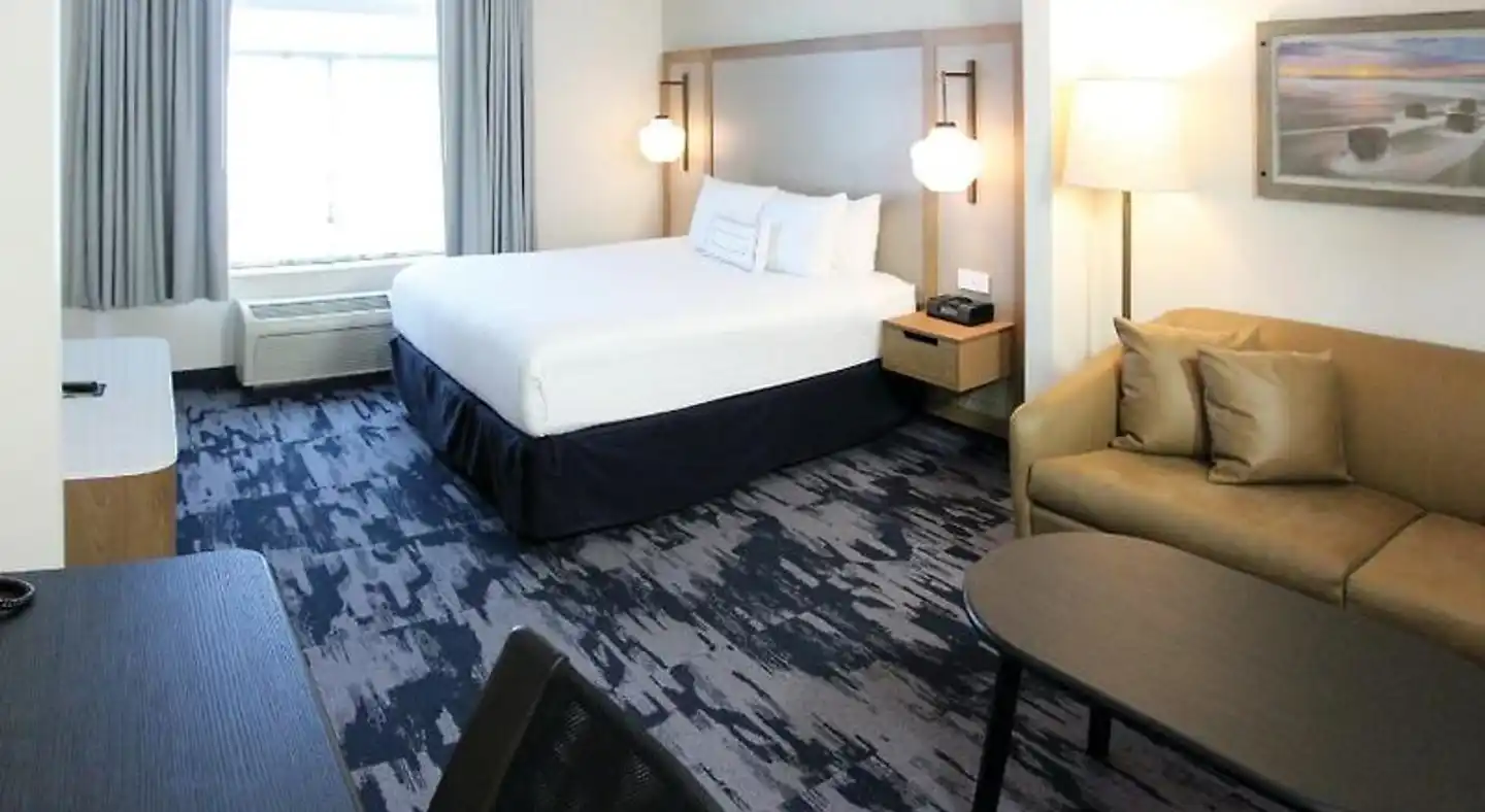 Fairfield Inn & Suites by Marriott Charleston Airport/Convention Center Wohnbeispiel