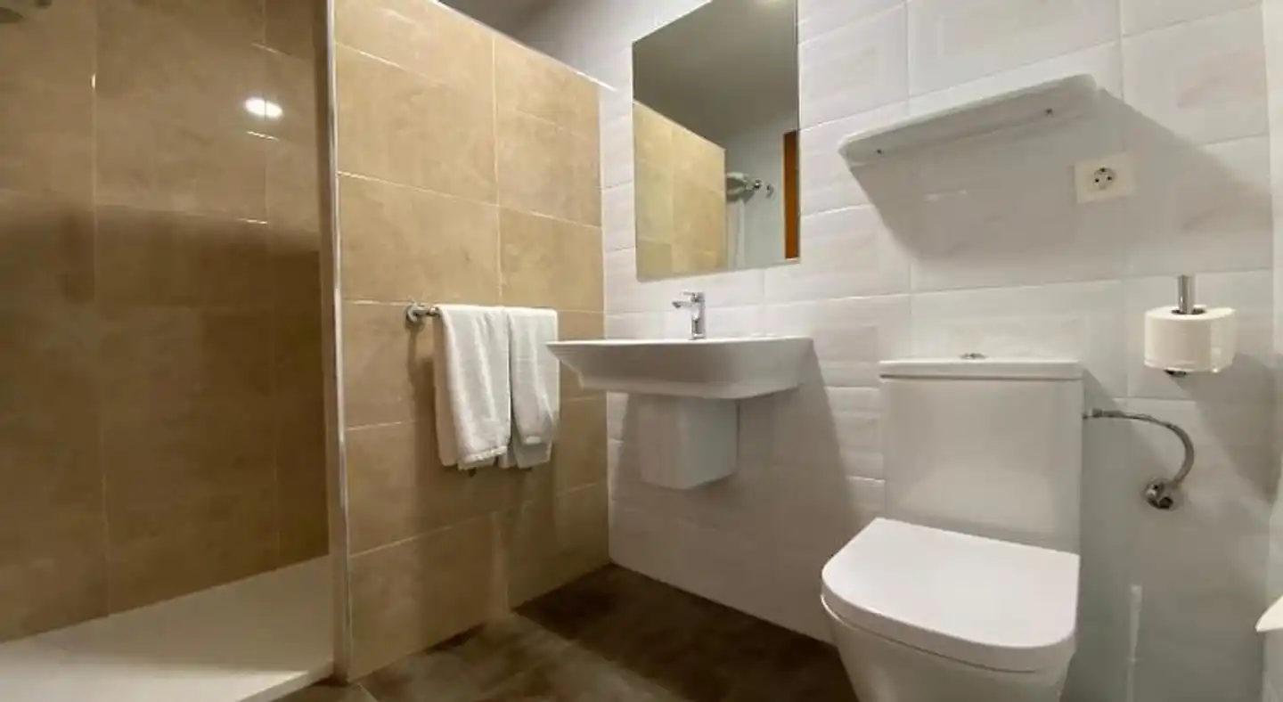 Apartamentos Oasis Benidorm Badezimmer