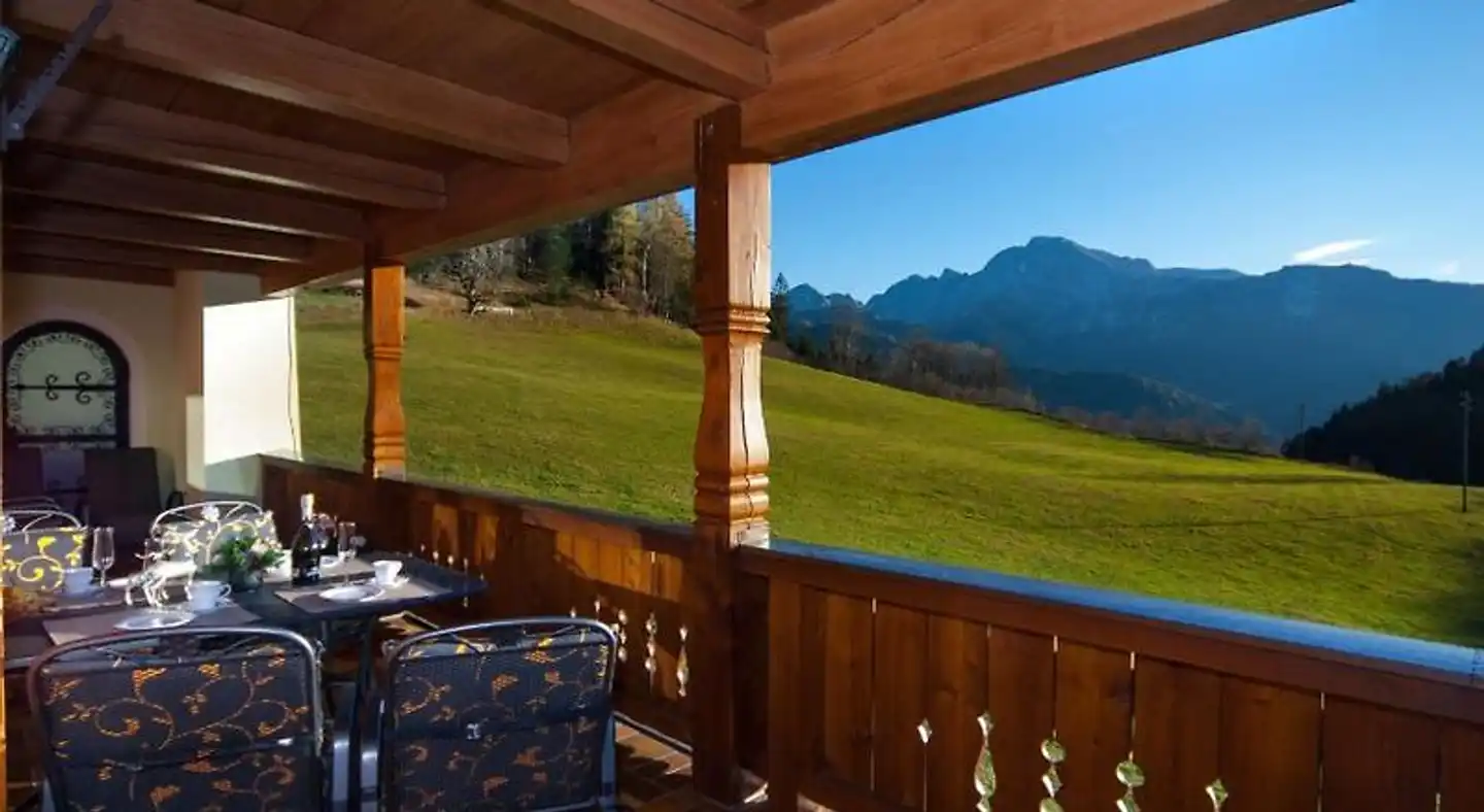 Ferienwohnungen Gästehaus Lärcheck Terrasse