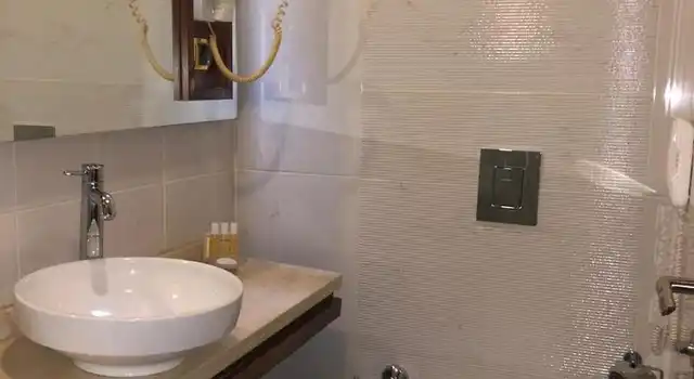 Midmar Hotel Badezimmer