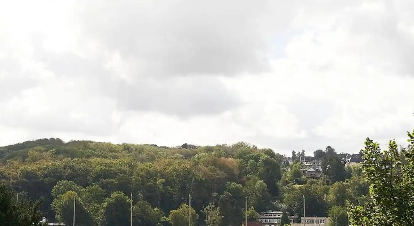 Parkhaus Hügel Landschaft