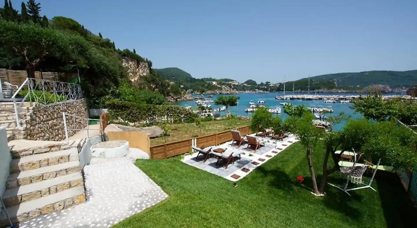 Napoleon Apartments Terrasse