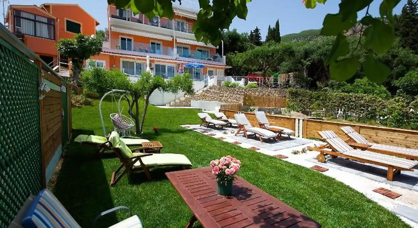 Napoleon Apartments Garten