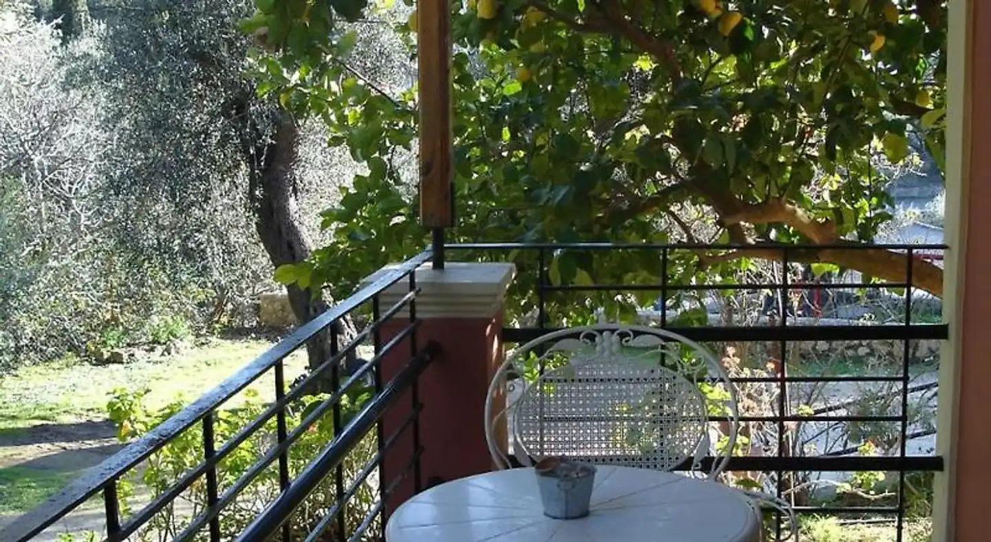 Bozikis Apartments & Studios Terrasse