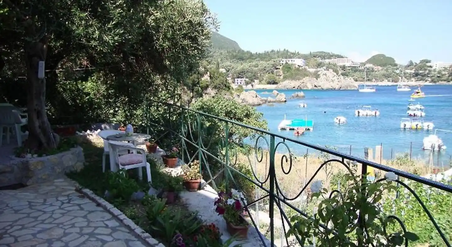 Molos Beach Apartments Pool