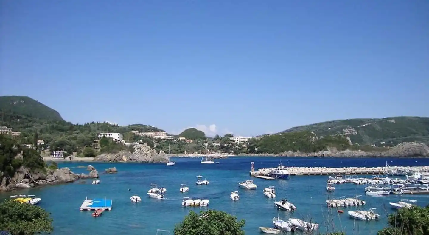Molos Beach Apartments Landschaft