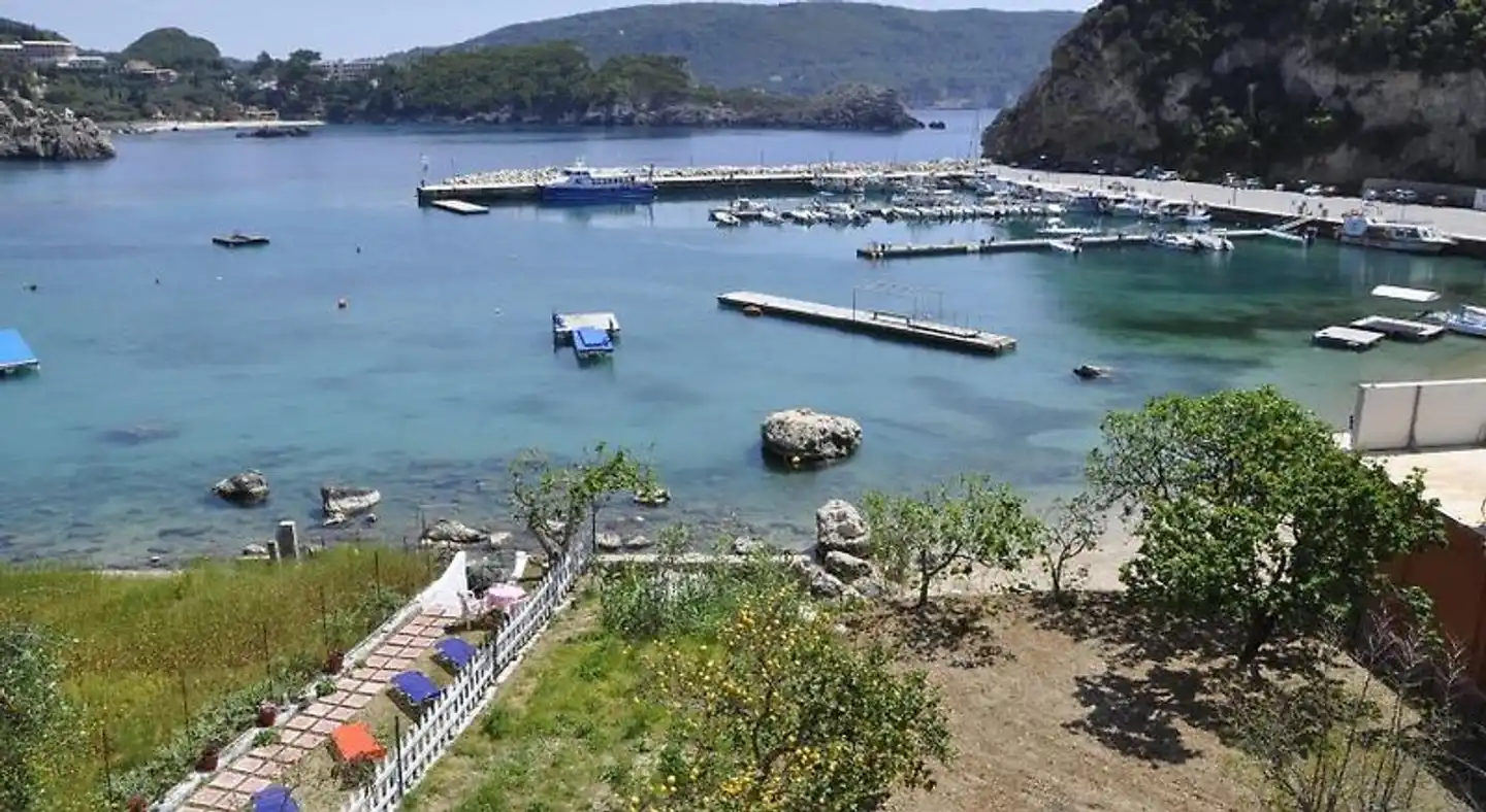 Molos Beach Apartments Landschaft