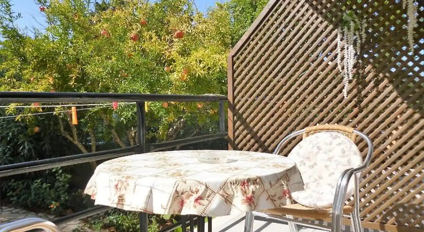 Kostas Apartments Terrasse