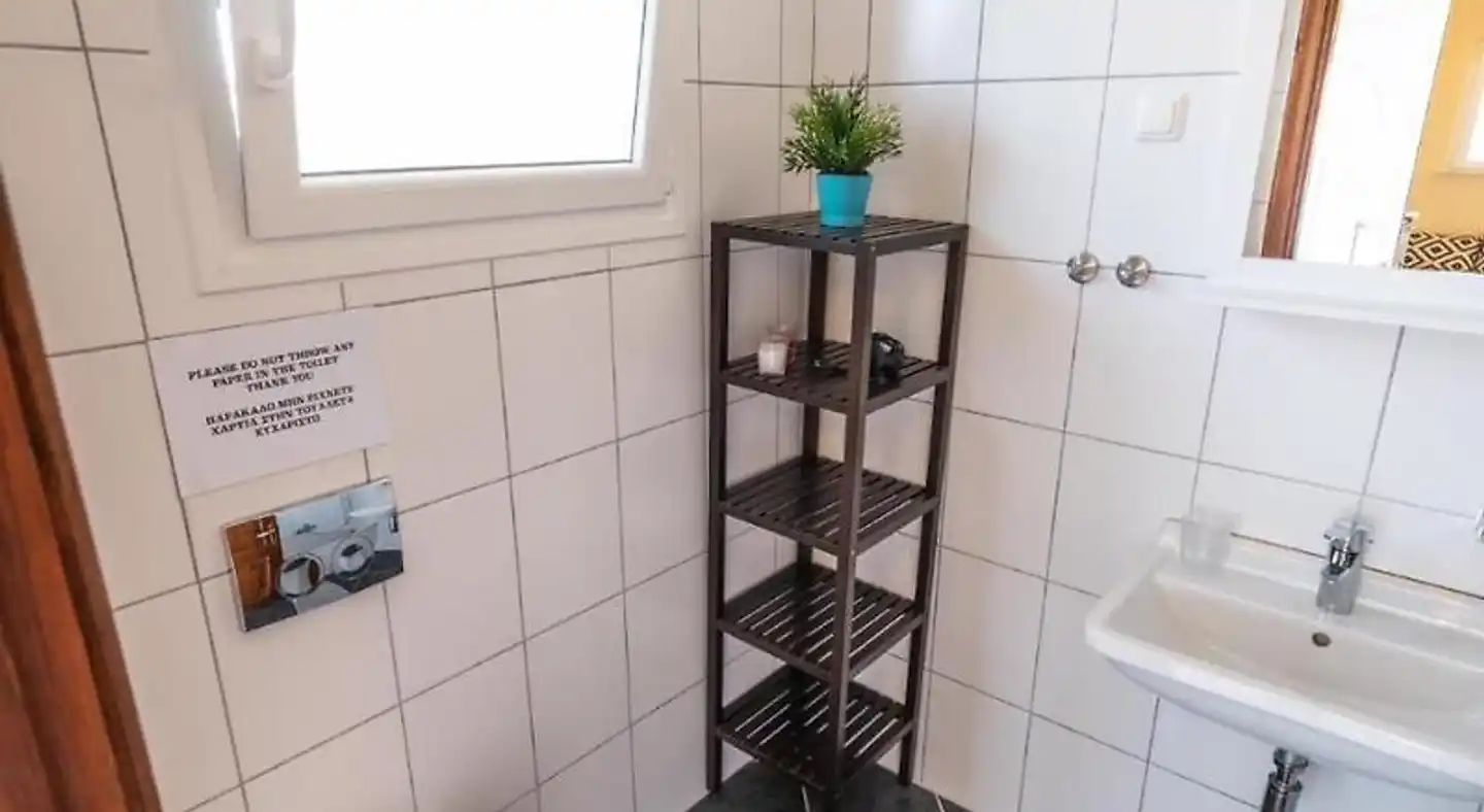 Botzoris Apartments Badezimmer