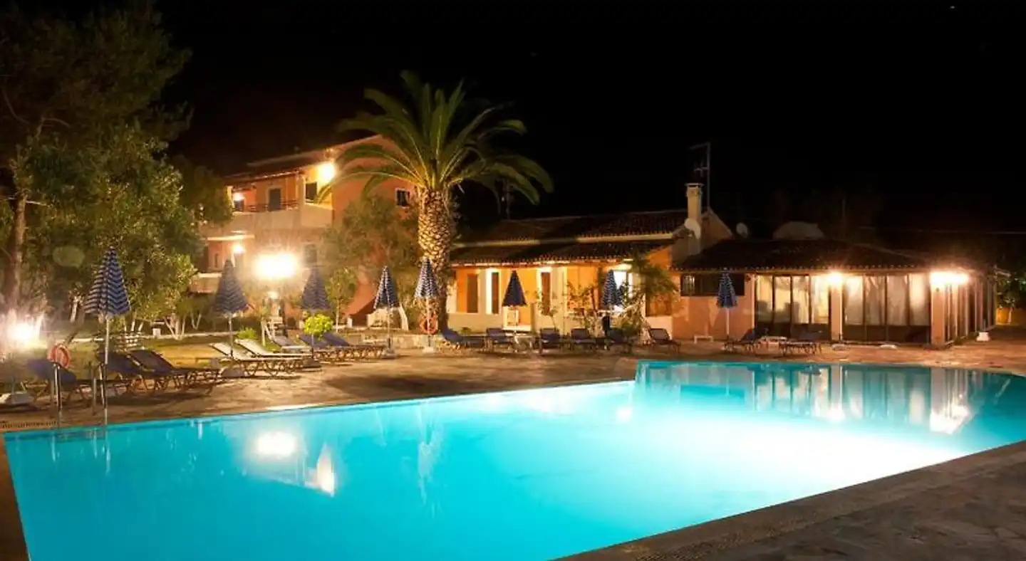 Helena Apartments & Villas Pool