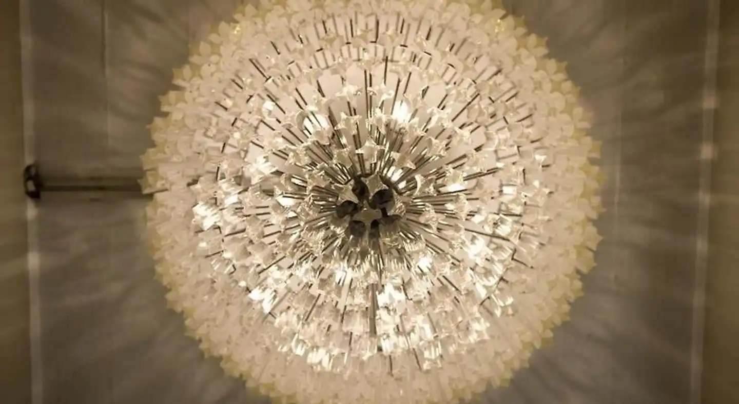 Splendid-Dollmann im Lehel Lobby