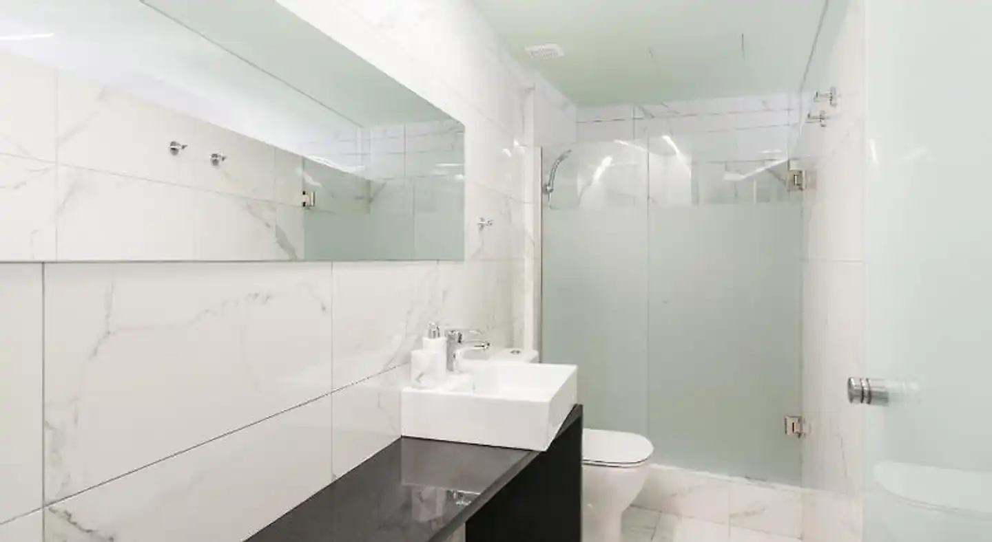 Greece U Around Athens Thissio Suites Badezimmer