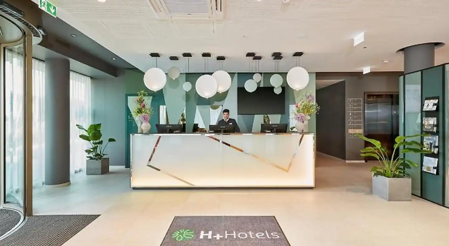 H+ Hotel Frankfurt Eschborn Lobby