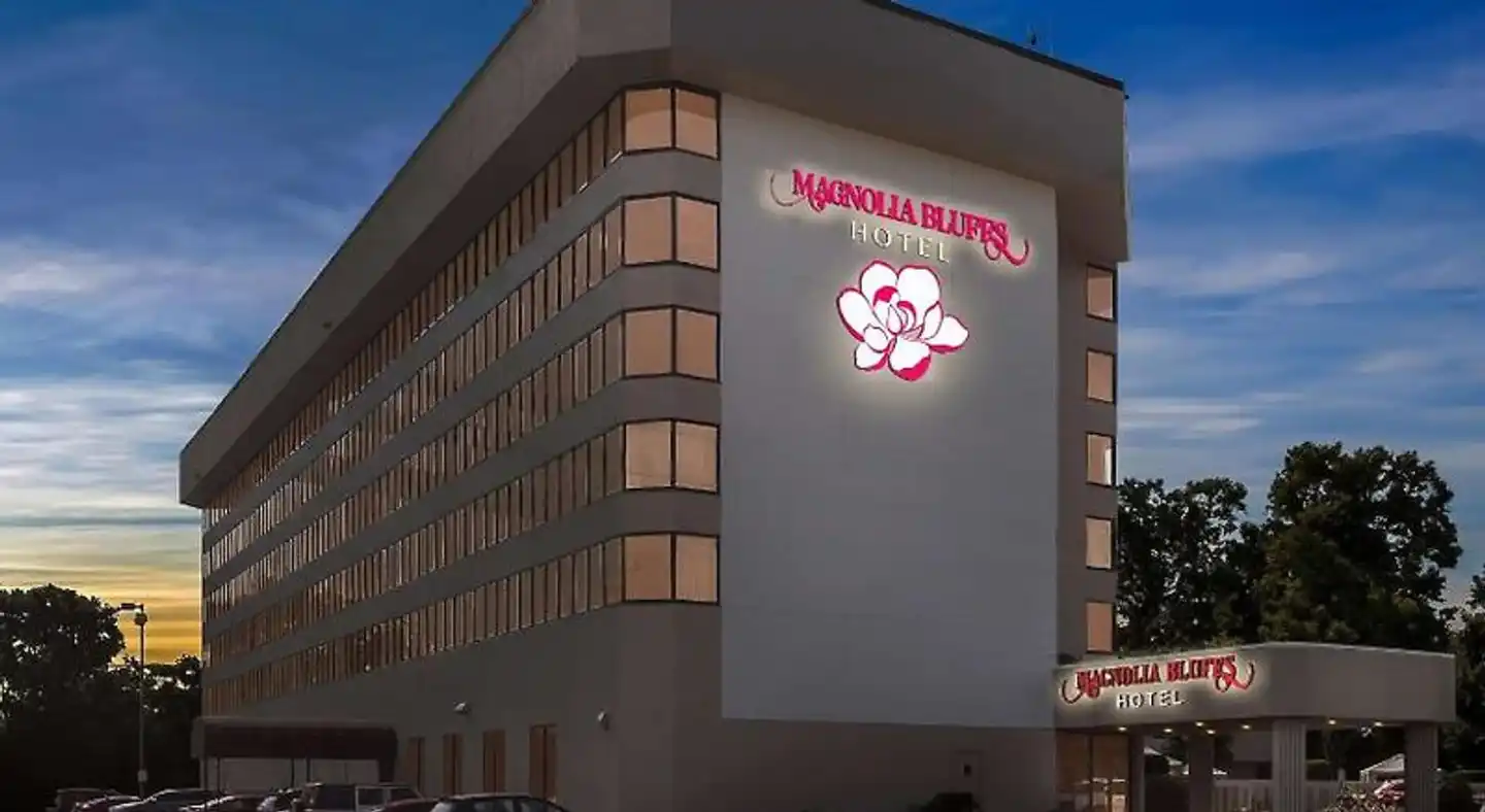 Magnolia Bluffs Casino Hotel, BW Premier Collection Aussenansicht