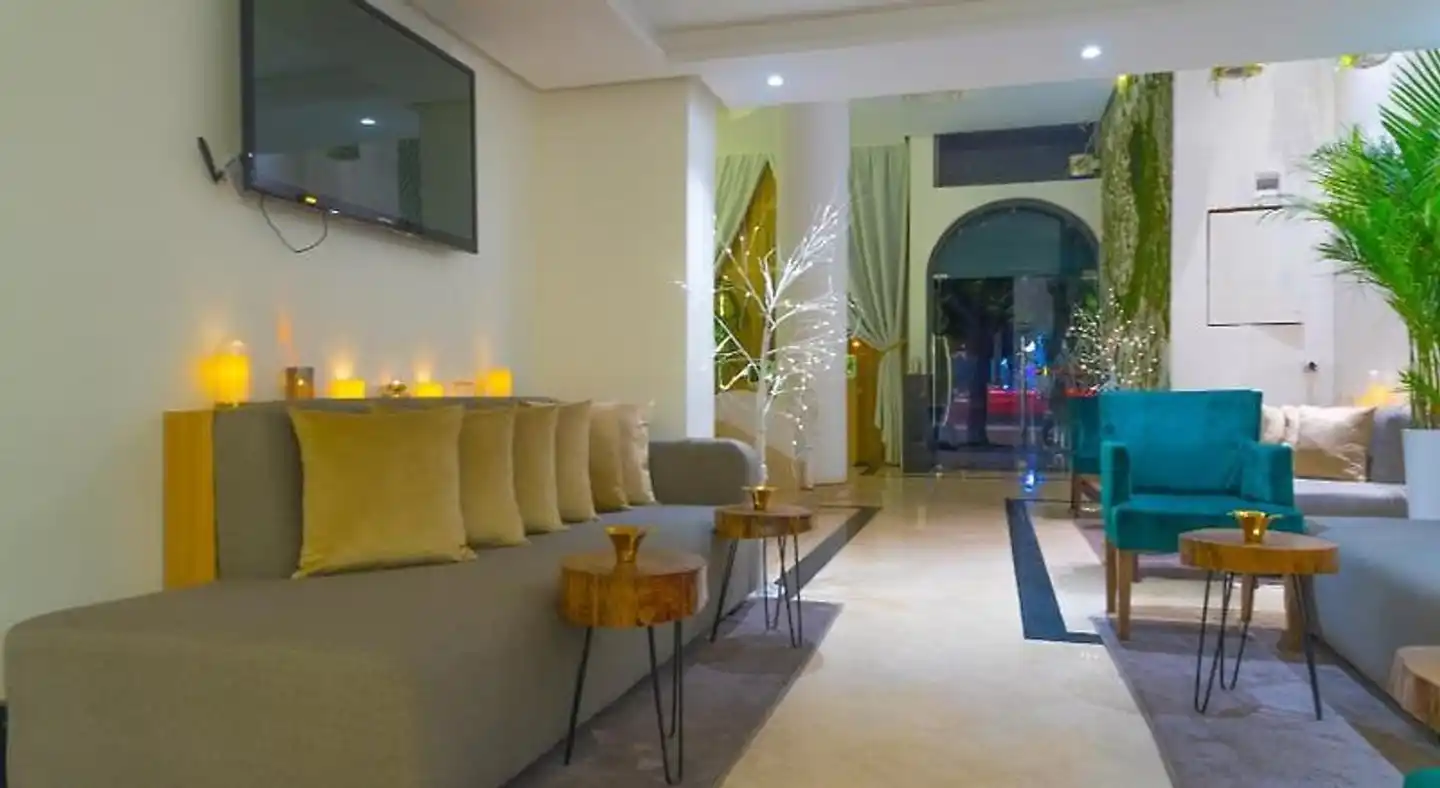 Windsor Hotel City Center Lobby