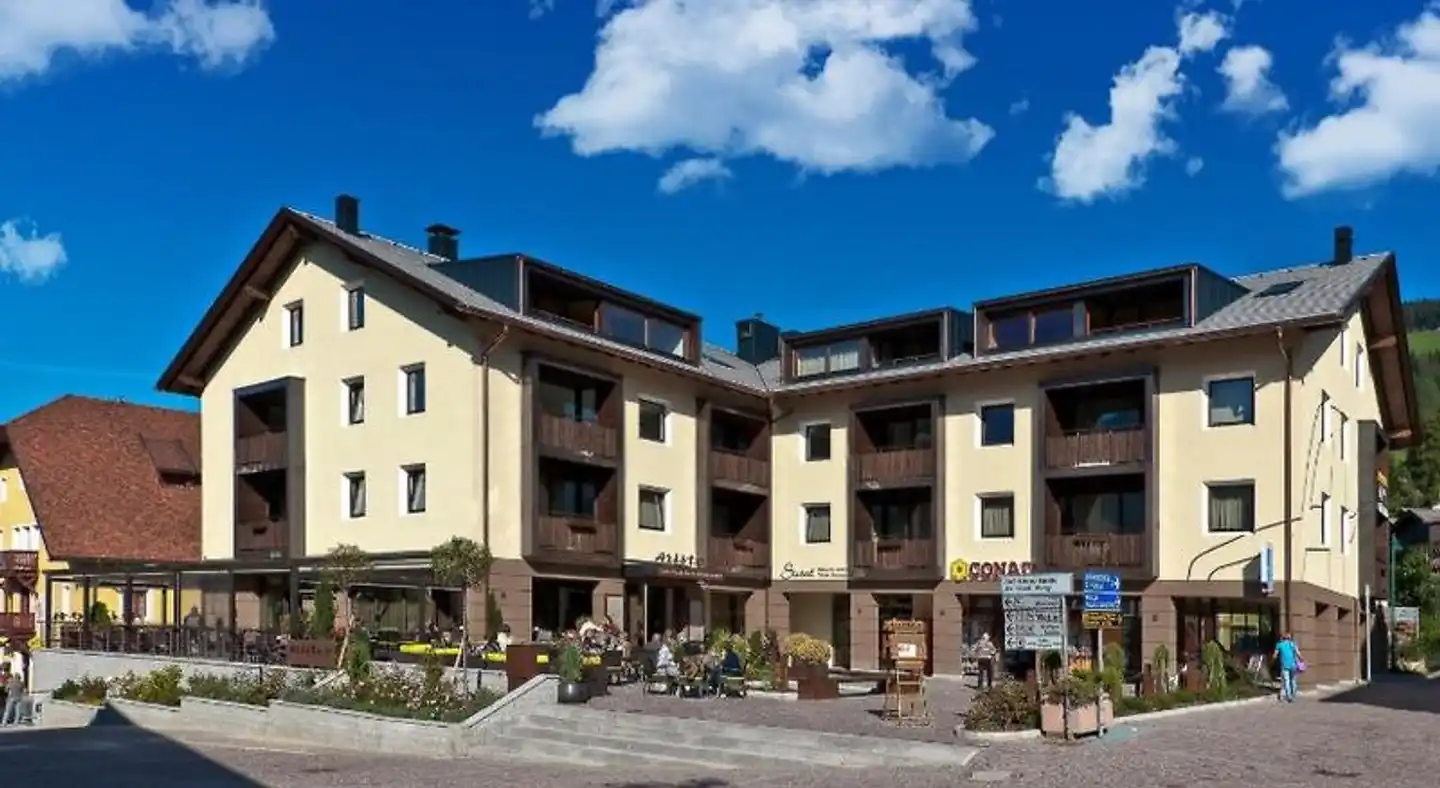 Ariston Dolomiti Residence Aussenansicht