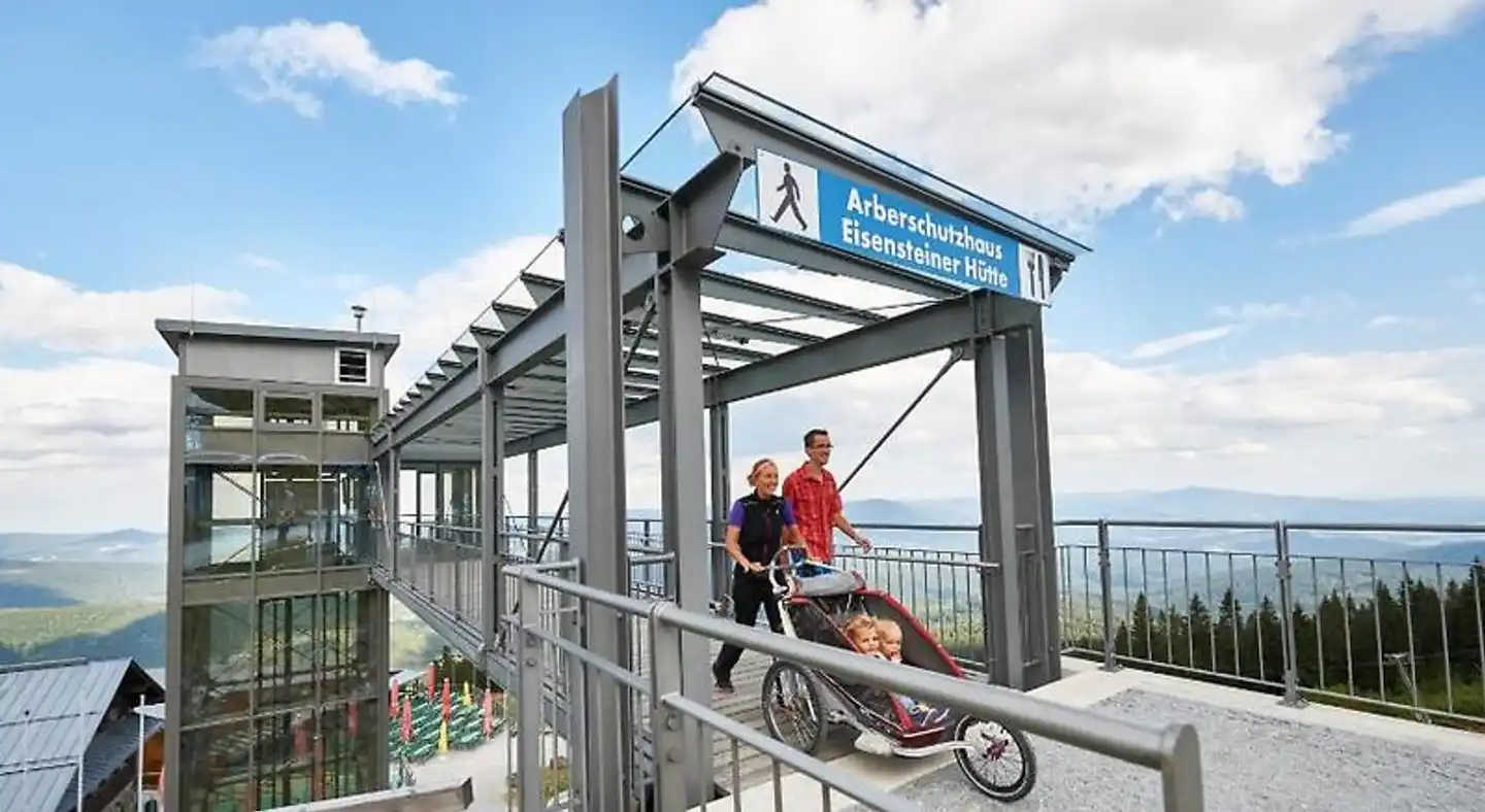 Komfort- & Wellnesspension Rehwinkel Aussenansicht