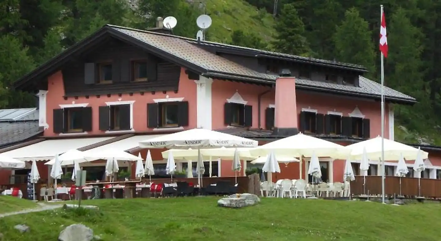 Hotel Roseg-Gletscher Aussenansicht