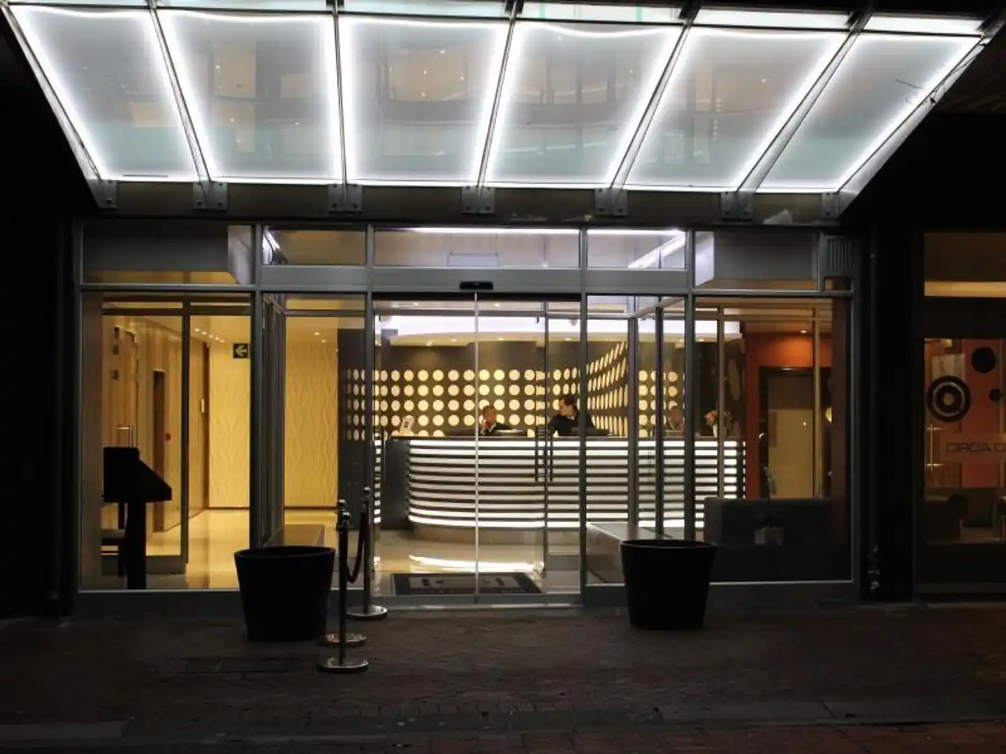 Circa Luxury Apartment Hotel Lobby