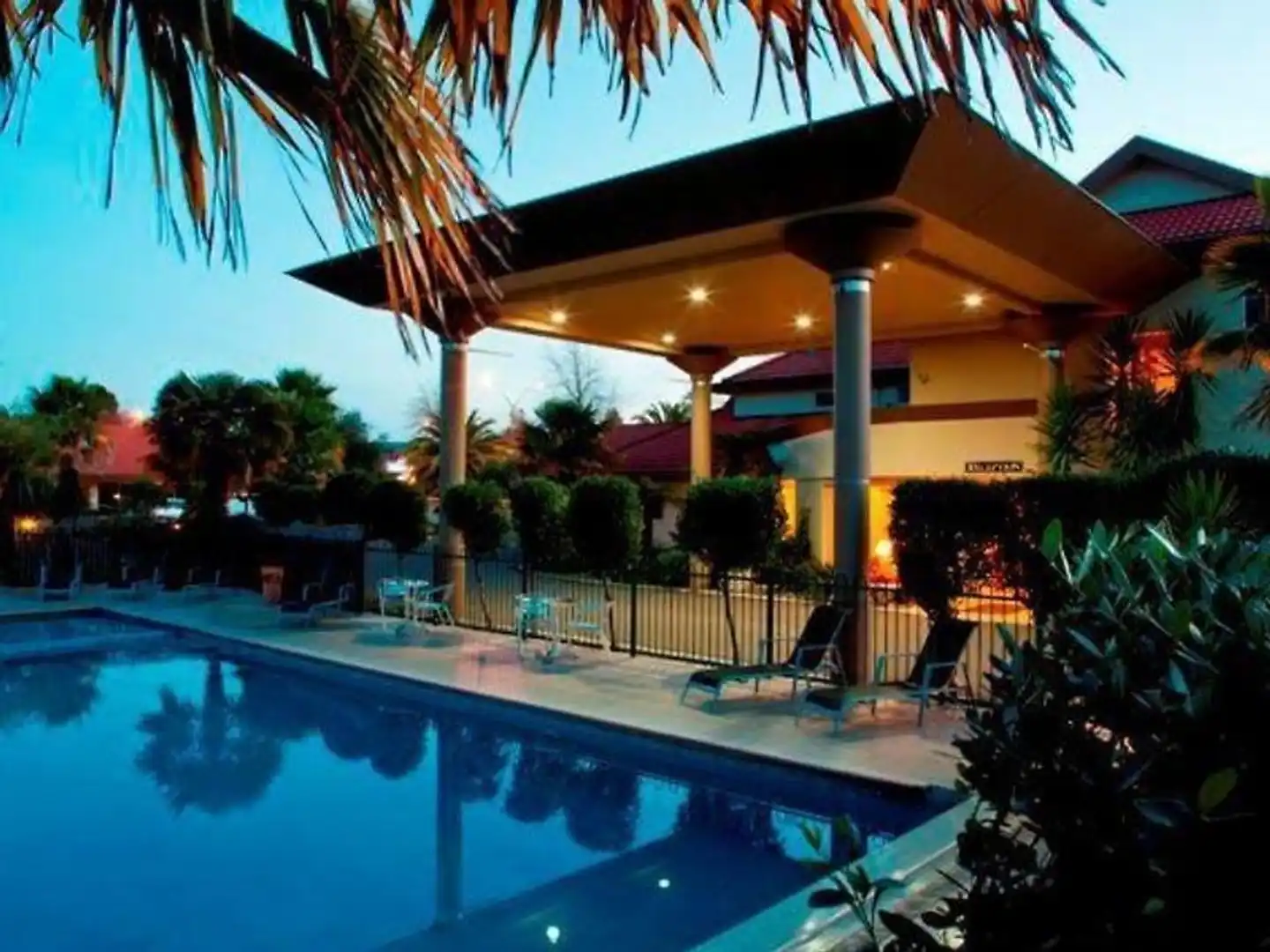 Regal Palms 5 Star City Resort Pool