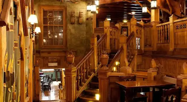 Carlton George Hotel Bar
