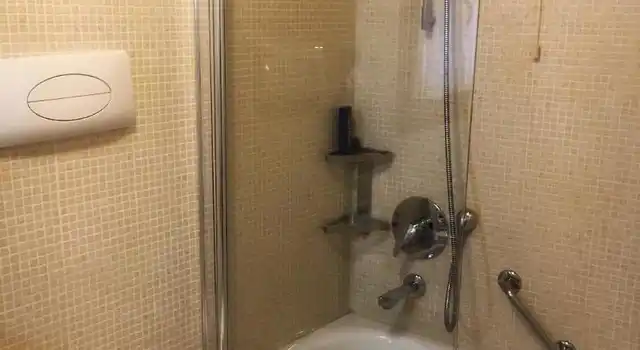 Hotel Becher Badezimmer