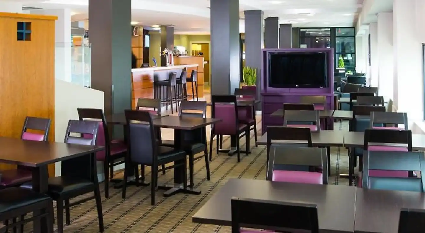 Holiday Inn Express Glasgow - City Centre Riverside Restaurant