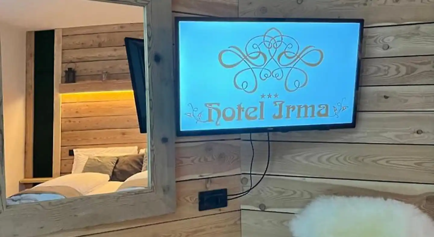 Irma Lobby