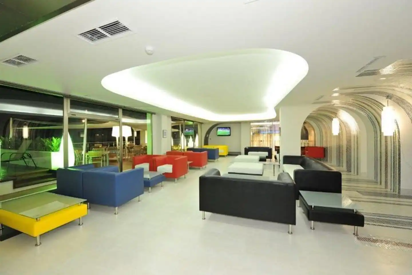 ON Aleta Room Lobby