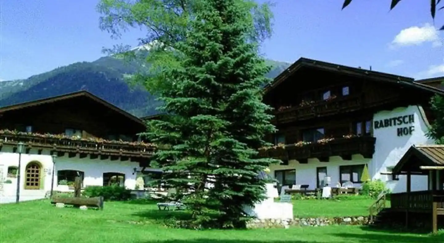 Appartements Rabitsch Hof Aussenansicht