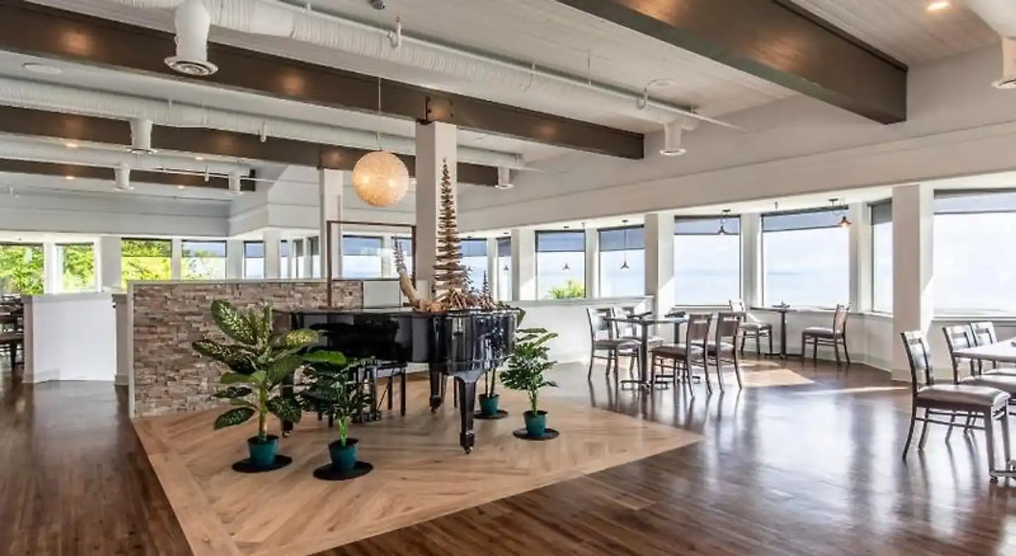 Bayside Oceanfront Resort Lobby