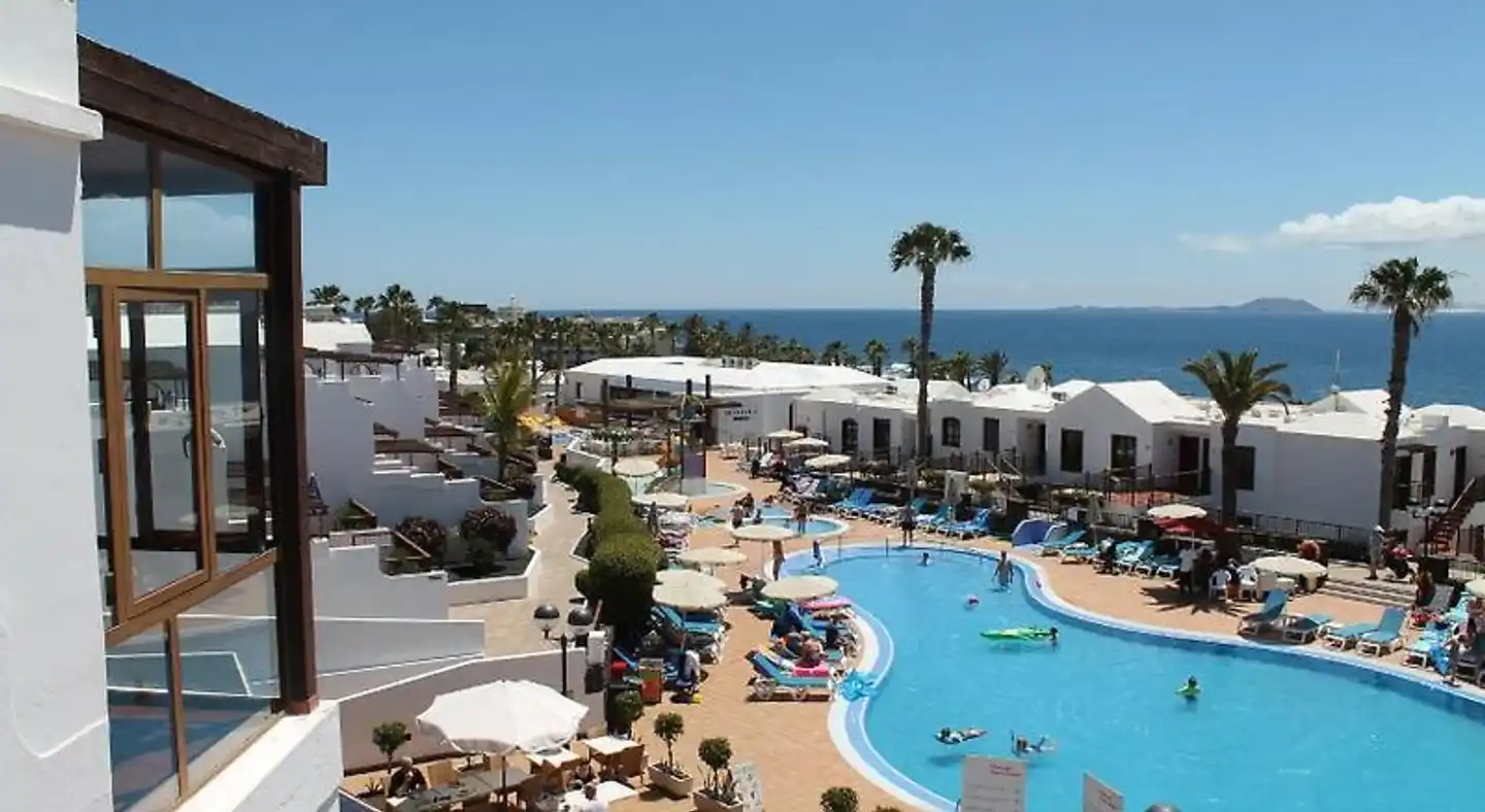 TUI BLUE Flamingo Beach Pool