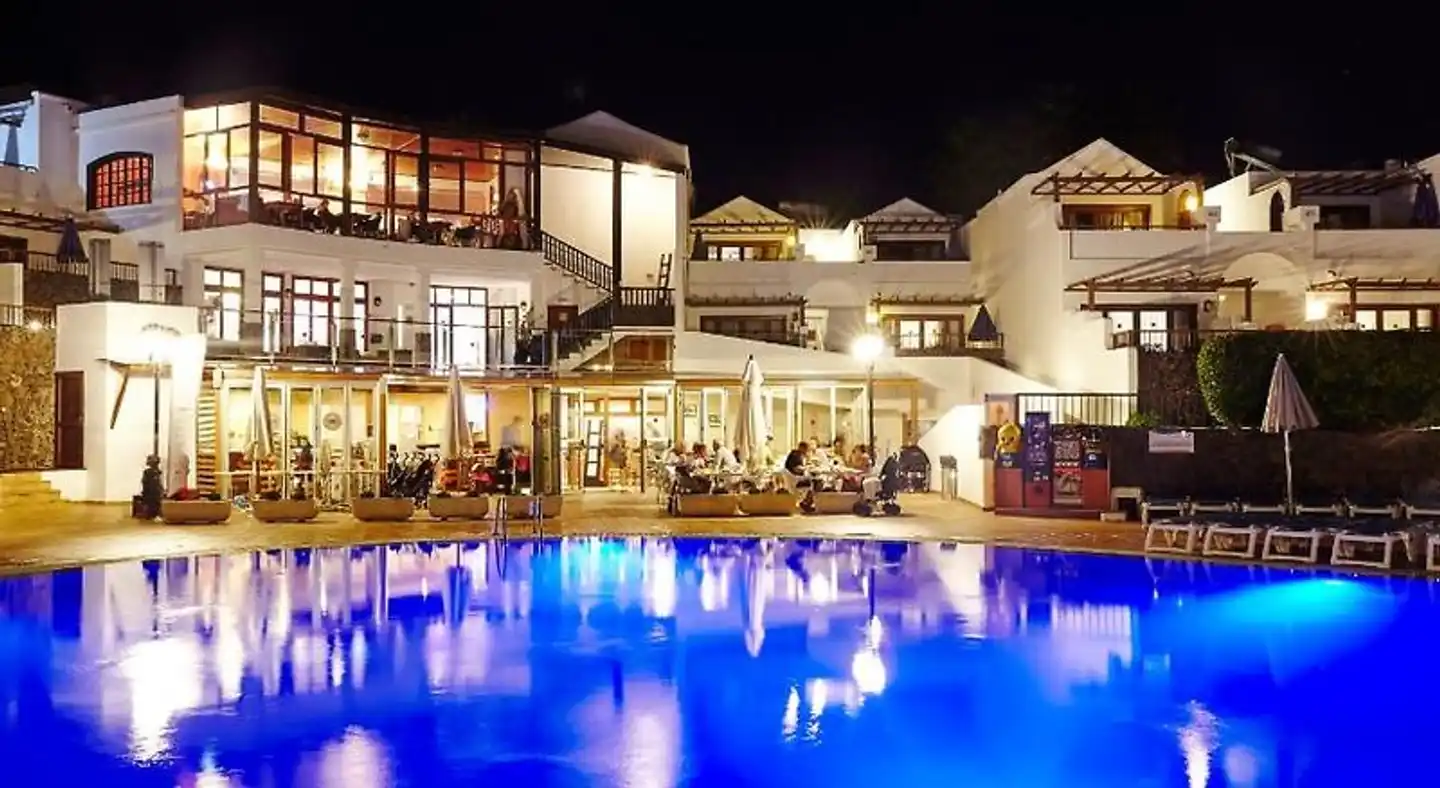 TUI BLUE Flamingo Beach Pool
