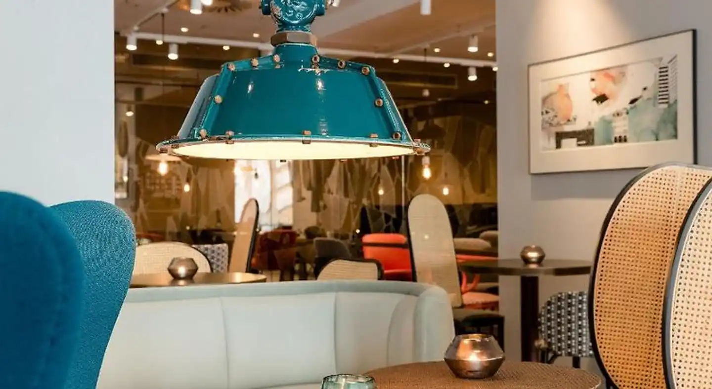Motel One Linz-Hauptplatz Lobby