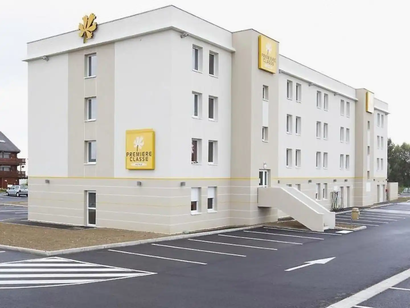 B&B HOTEL Saint-Witz Roissy Aussenansicht