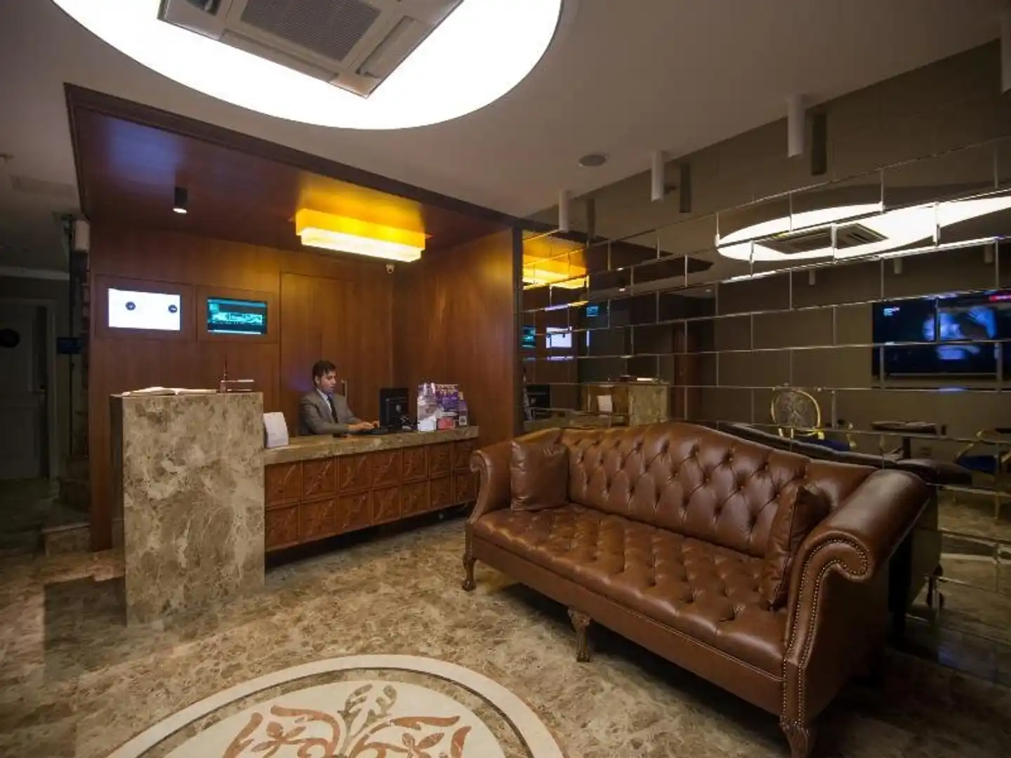 GK Regency Suites Lobby