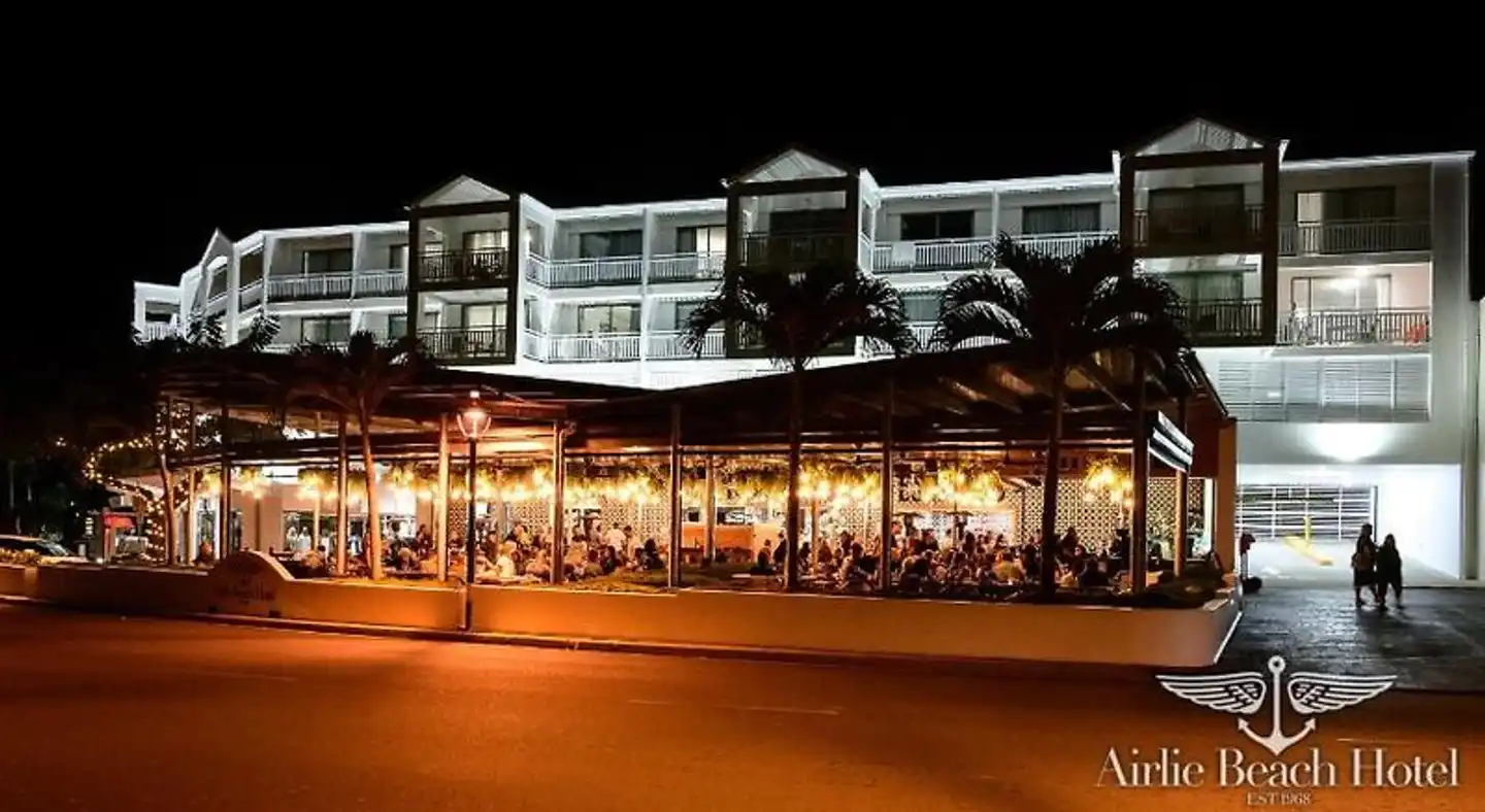 Airlie Beach Hotel Aussenansicht